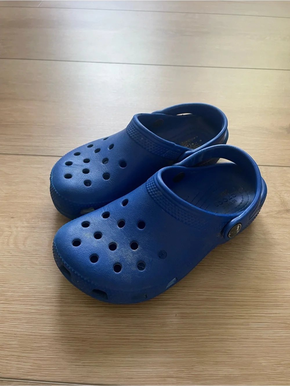 CROCS Kids Classic Clog in Bright Blue #0252